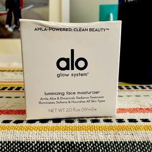 Alo Luminizing Face Moisturizer- Never been opened - BRAND NEW